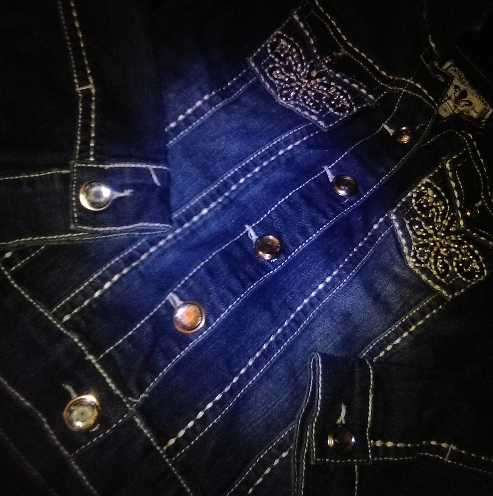 Jean jacket - Picture 2 of 6